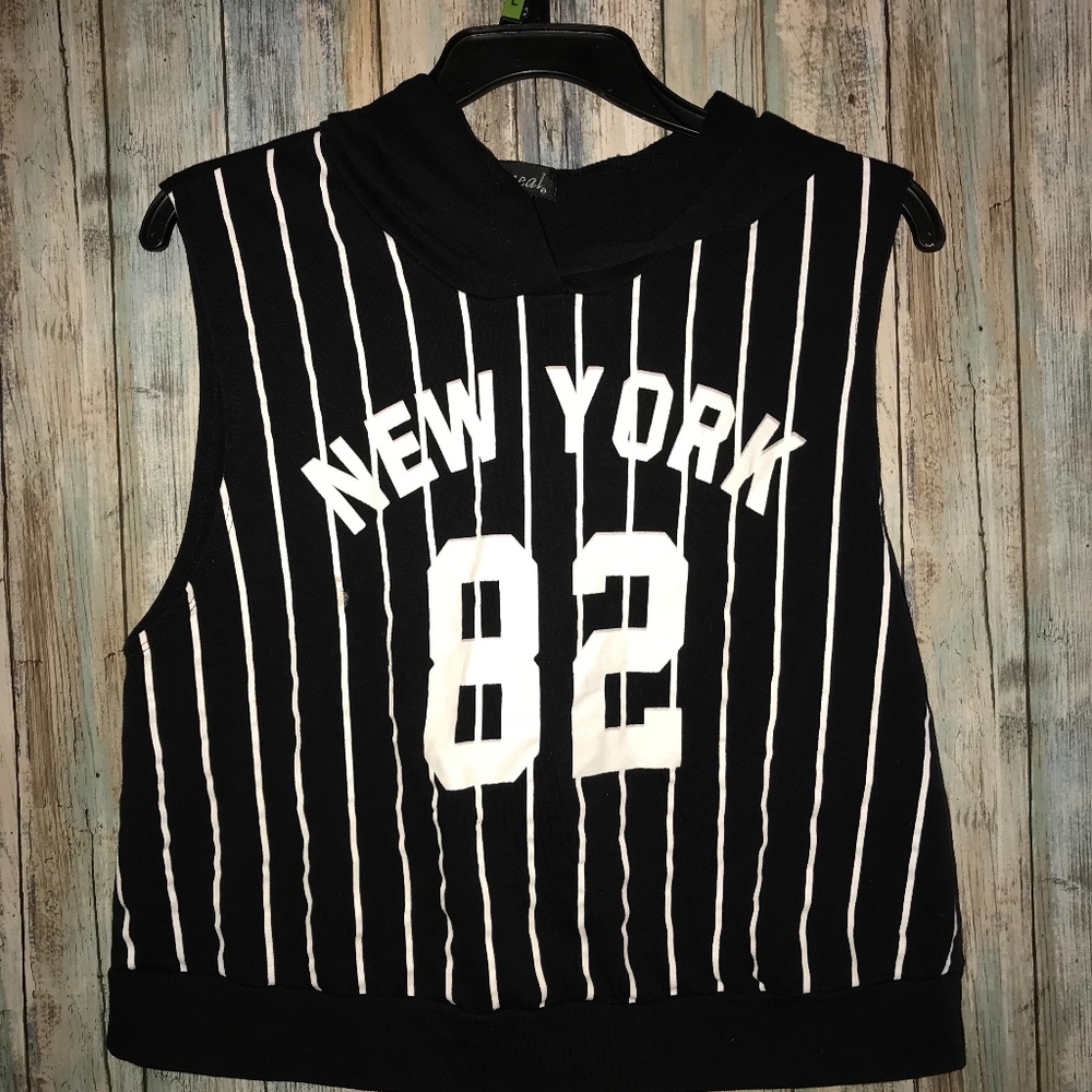 crop hoodie